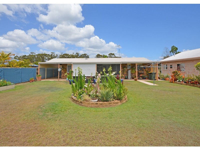 4 Lakeside Drive, Burrum Heads QLD 4659