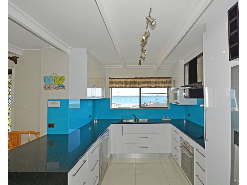 70 Riverview Drive, Burrum Heads QLD 4659