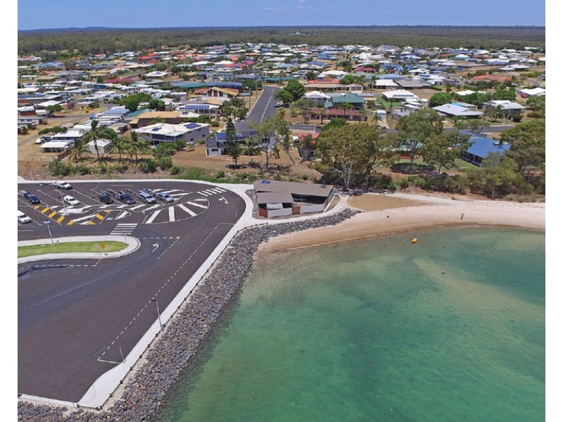 70 Riverview Drive, Burrum Heads QLD 4659