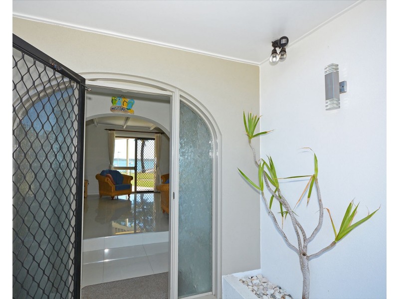 70 Riverview Drive, Burrum Heads QLD 4659