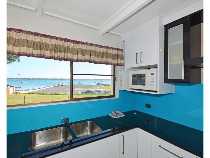 70 Riverview Drive, Burrum Heads QLD 4659