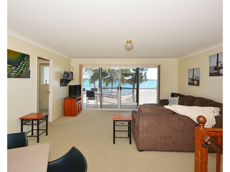 70 Riverview Drive, Burrum Heads QLD 4659