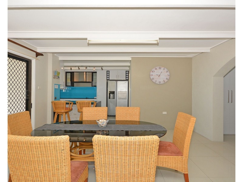 70 Riverview Drive, Burrum Heads QLD 4659