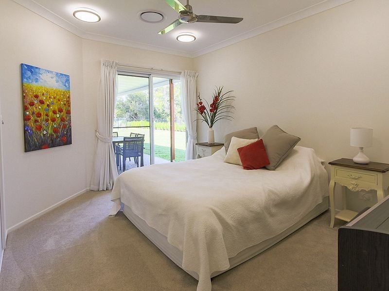 9 Fulmar Court, Burrum Heads QLD 4659