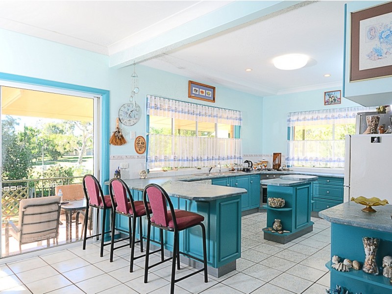 11 Bluegum Drive, Burrum Heads QLD 4659