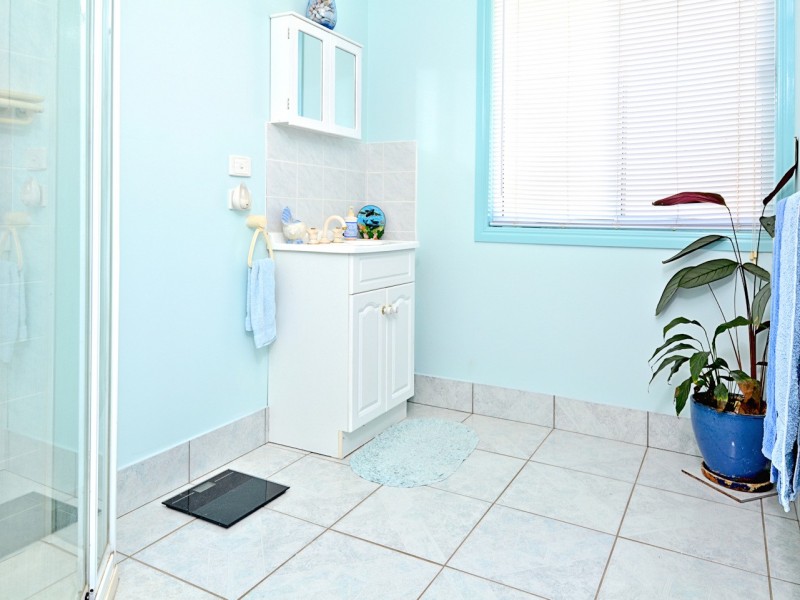 11 Bluegum Drive, Burrum Heads QLD 4659