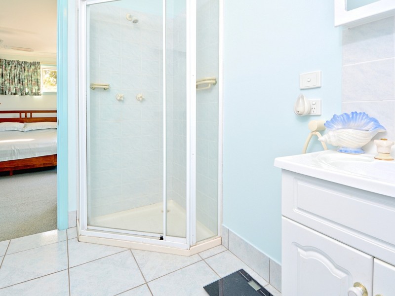 11 Bluegum Drive, Burrum Heads QLD 4659