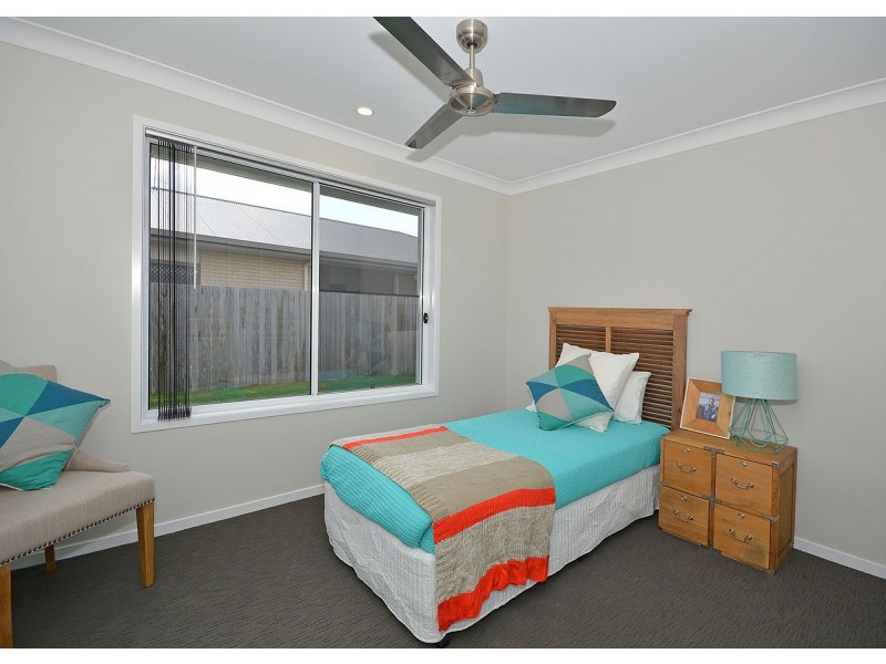 25 Honey Myrtle Close, Burrum Heads QLD 4659