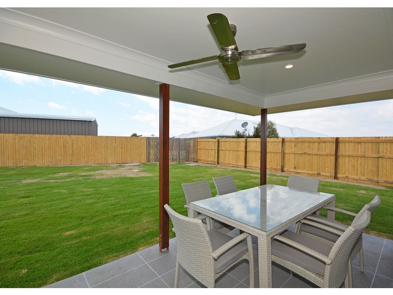 25 Honey Myrtle Close, Burrum Heads QLD 4659