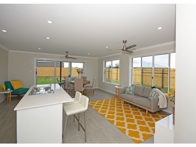 25 Honey Myrtle Close, Burrum Heads QLD 4659