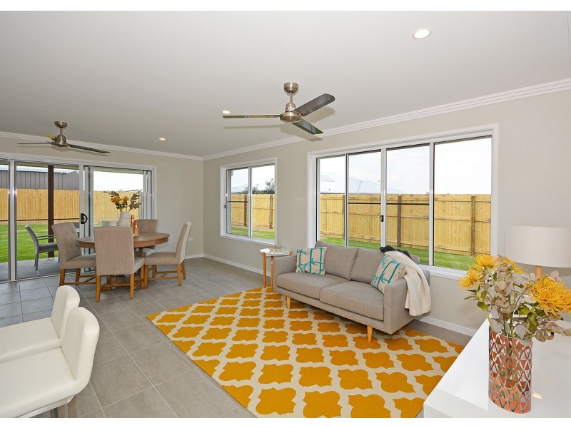 25 Honey Myrtle Close, Burrum Heads QLD 4659