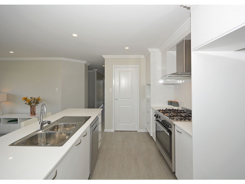 25 Honey Myrtle Close, Burrum Heads QLD 4659