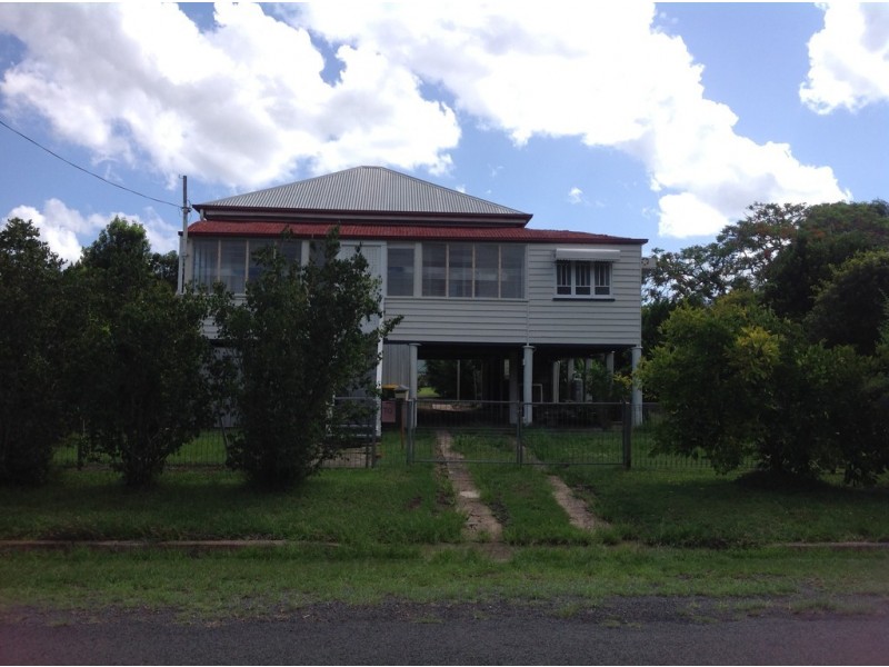70 Thomas Street, Howard QLD 4659