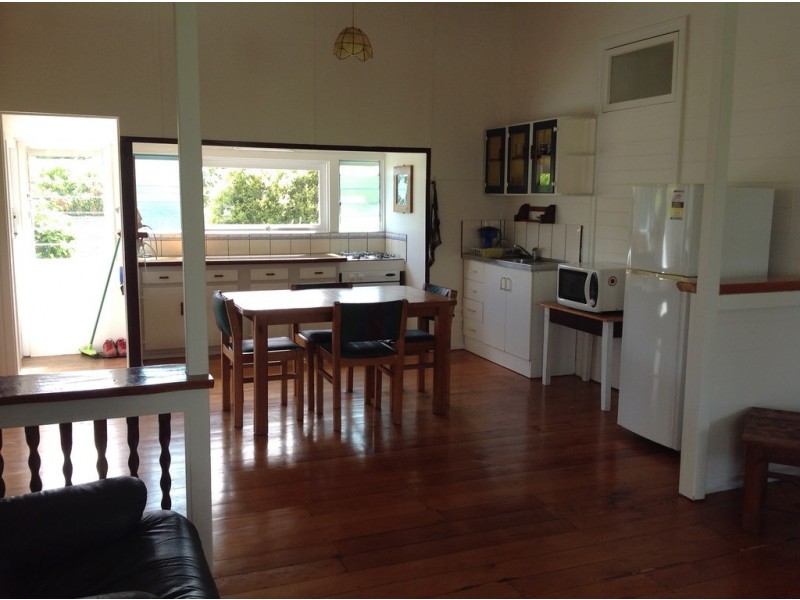70 Thomas Street, Howard QLD 4659