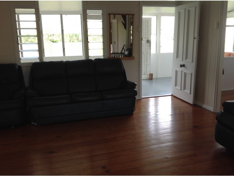 70 Thomas Street, Howard QLD 4659