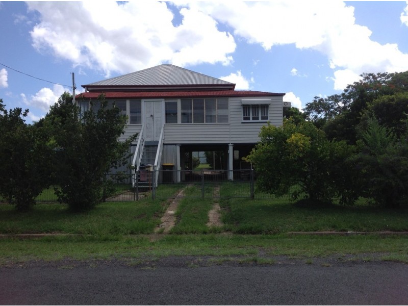 70 Thomas Street, Howard QLD 4659