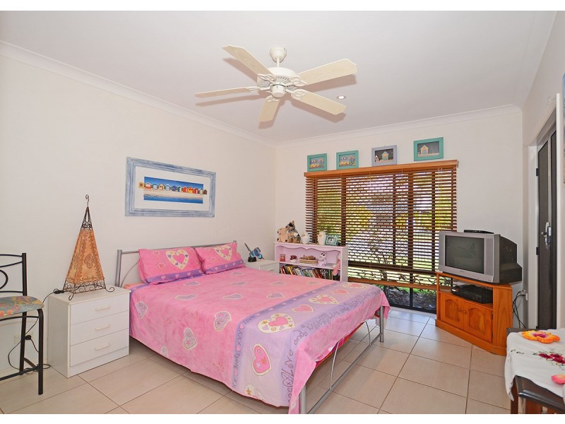 99 Riverview Drive, Burrum Heads QLD 4659