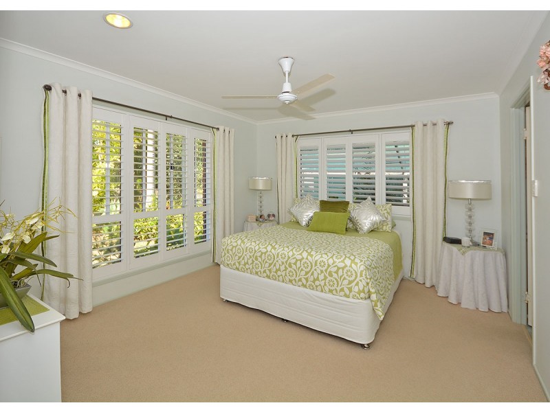 12 Beach Drive, Burrum Heads QLD 4659