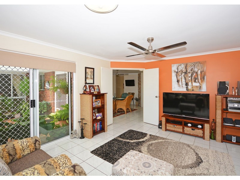 12 Beach Drive, Burrum Heads QLD 4659