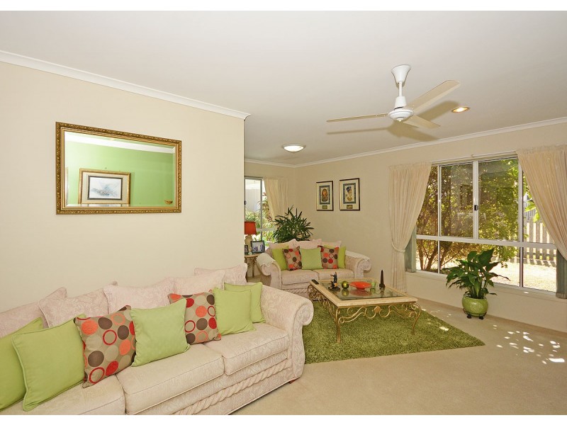 12 Beach Drive, Burrum Heads QLD 4659