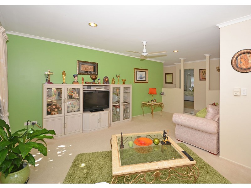 12 Beach Drive, Burrum Heads QLD 4659