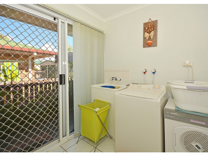 12 Beach Drive, Burrum Heads QLD 4659