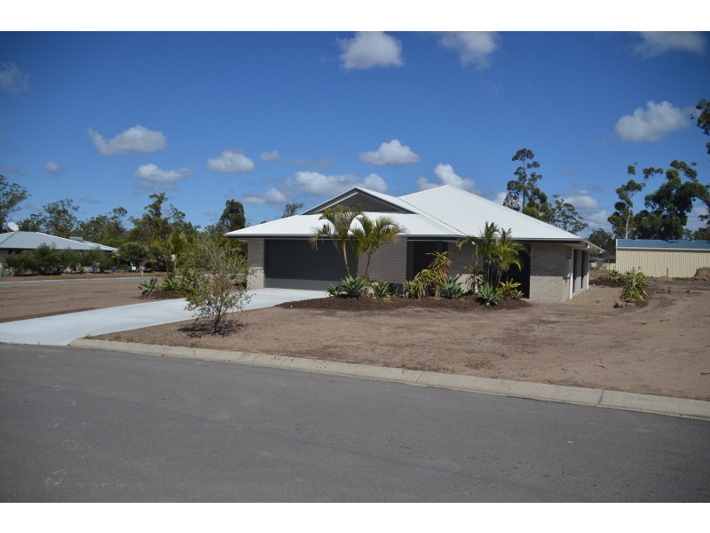 4 Southfork Circuit, Burrum Heads QLD 4659
