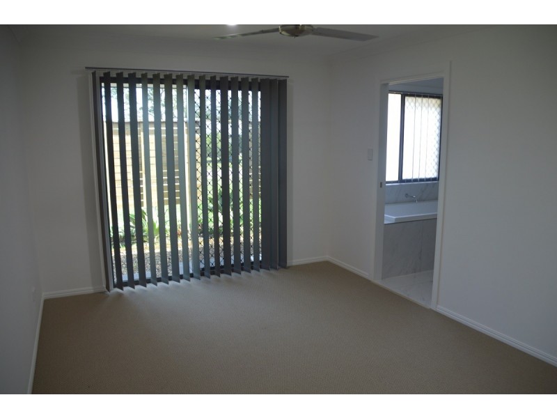 4 Southfork Circuit, Burrum Heads QLD 4659