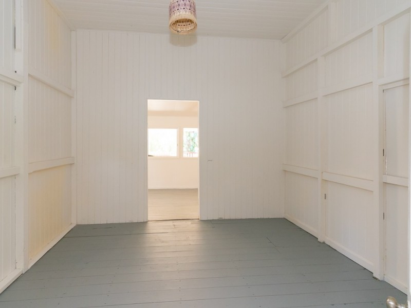 36 Kingfisher Parade, Toogoom QLD 4655