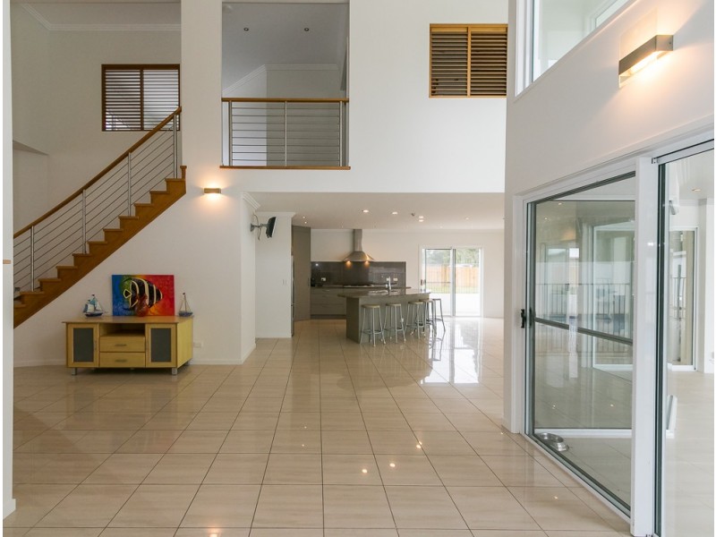 66 Traviston Way, Burrum Heads QLD 4659