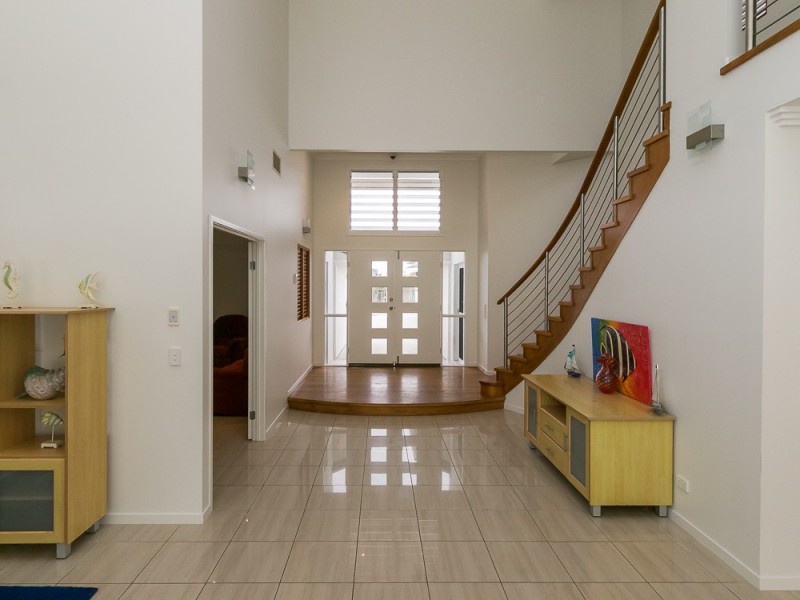 66 Traviston Way, Burrum Heads QLD 4659