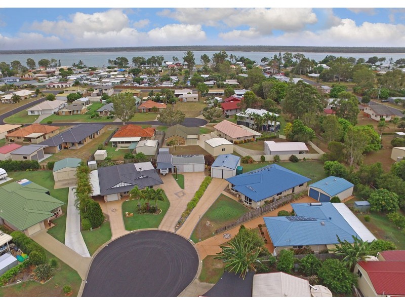 7 Amber Court, Burrum Heads QLD 4659