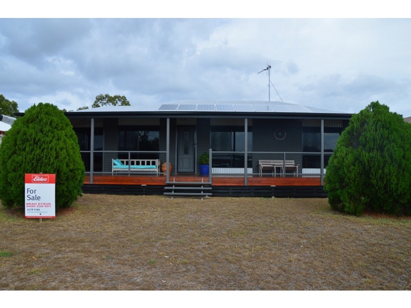 5 Lakes Boulevard, Burrum Heads QLD 4659