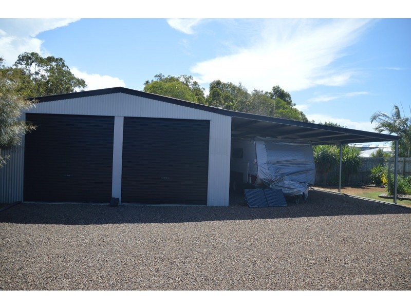 5 Lakes Boulevard, Burrum Heads QLD 4659