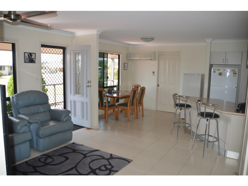 5 Lakes Boulevard, Burrum Heads QLD 4659