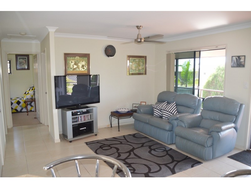 5 Lakes Boulevard, Burrum Heads QLD 4659