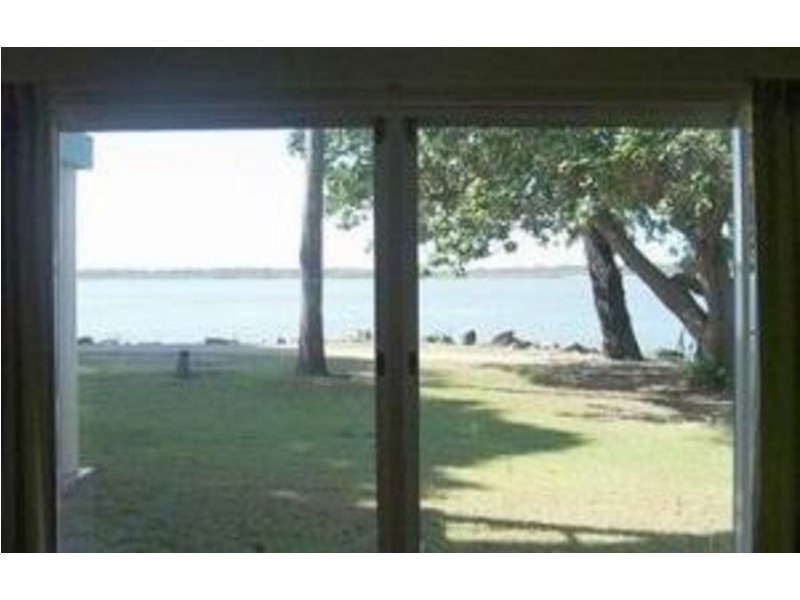 26 Burrum Street, Burrum Heads QLD 4659