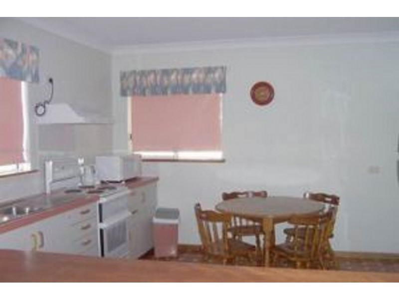 26 Burrum Street, Burrum Heads QLD 4659