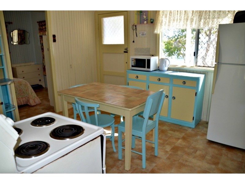 28 Burrum Street, Burrum Heads QLD 4659