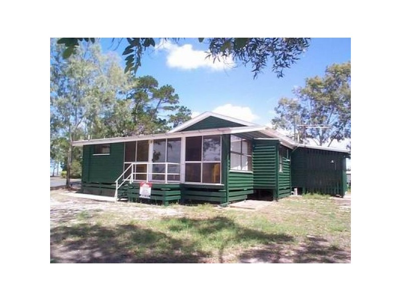35 Esplanade, Burrum Heads QLD 4659