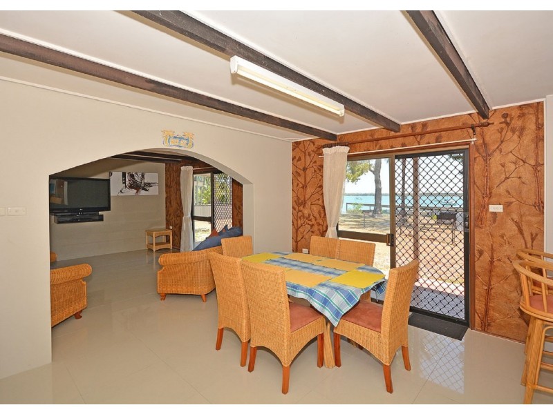 70 Riverview Drive, Burrum Heads QLD 4659