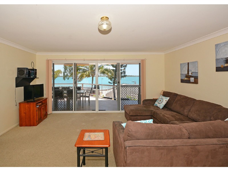 70 Riverview Drive, Burrum Heads QLD 4659