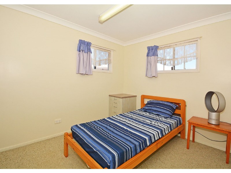 70 Riverview Drive, Burrum Heads QLD 4659