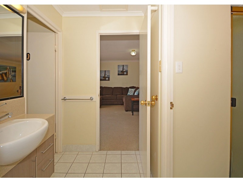 70 Riverview Drive, Burrum Heads QLD 4659