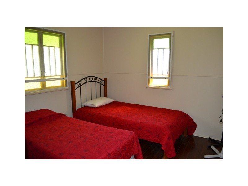 40 Esplanade, Burrum Heads QLD 4659