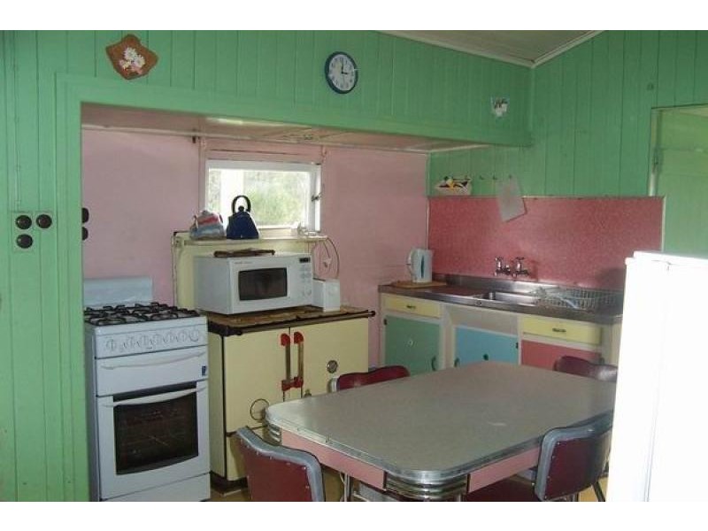 41 Esplanade, Burrum Heads QLD 4659