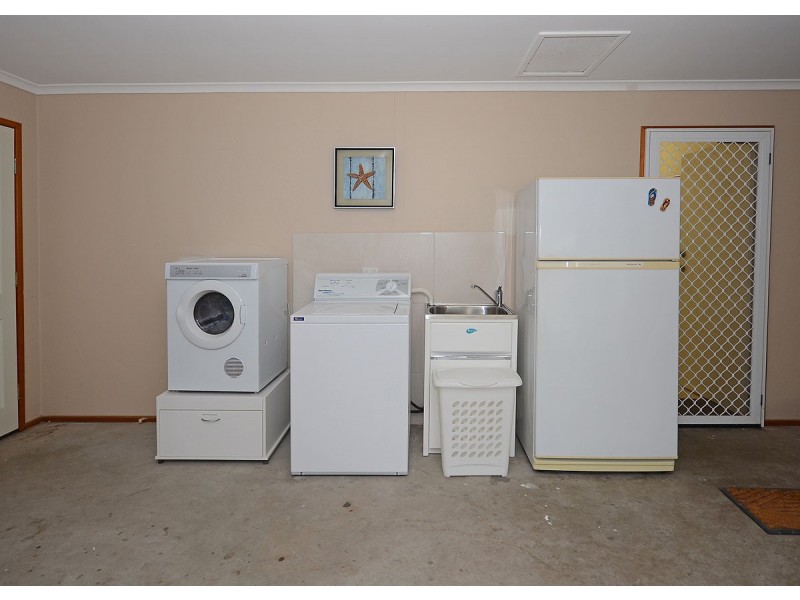 148 Burrum Street, Burrum Heads QLD 4659