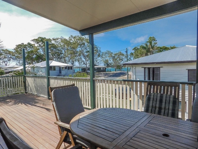 8 Burrum Heads Road, Burrum Heads QLD 4659