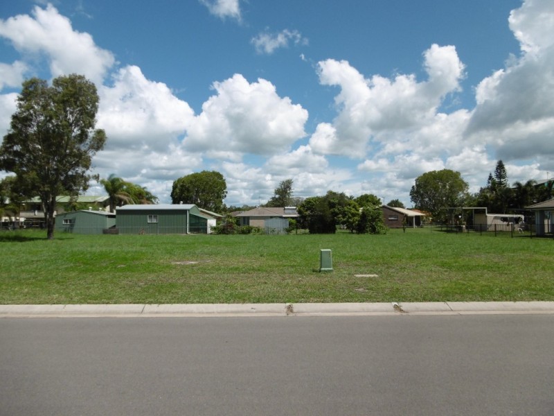 11 Barramundi Drive, Burrum Heads QLD 4659