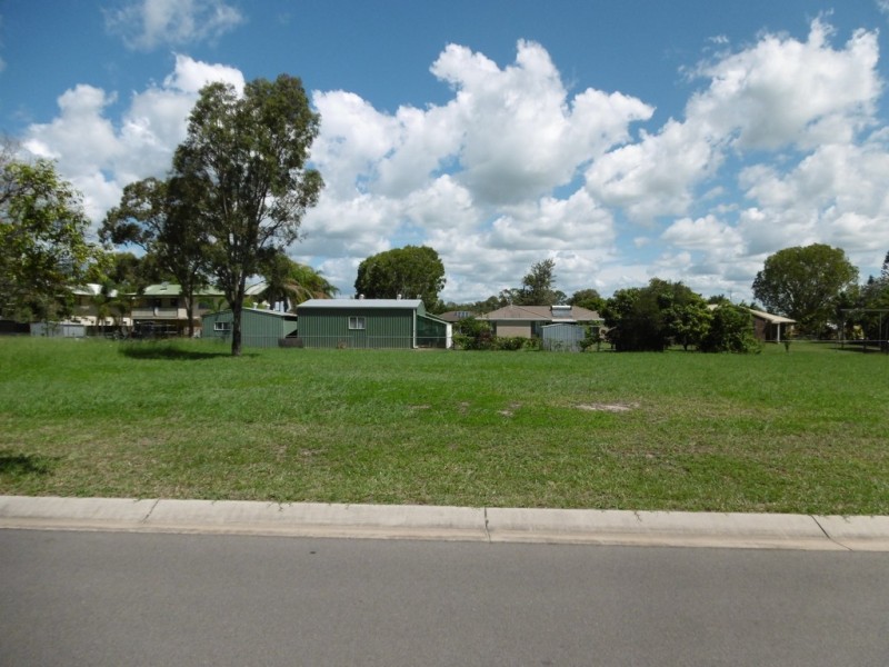 11 Barramundi Drive, Burrum Heads QLD 4659